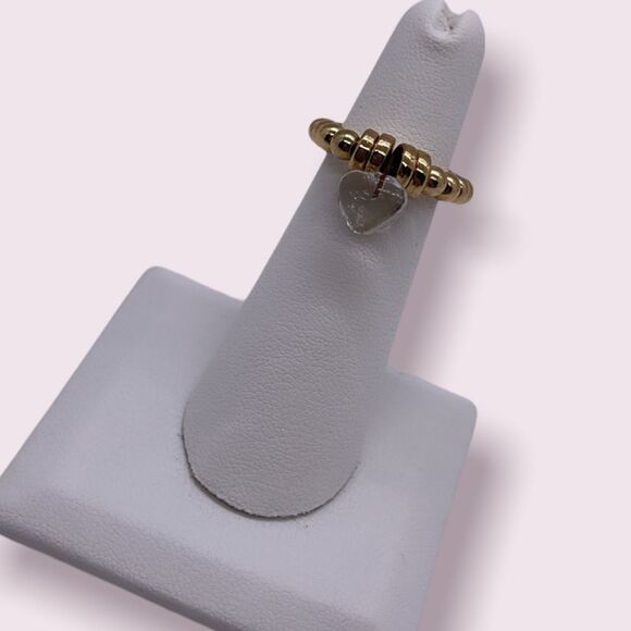 NWT Wool + Pepper Co. Glass Heart Beaded Ring - Gold & Clear Glass - Picture 2 of 5